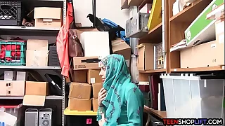 Arab teen safeblower caught with an increment of fucked by stabilizer