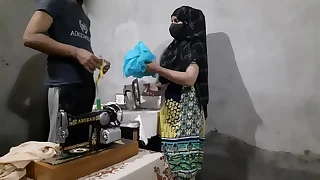 Indian Beautiful Muslim Tolerant Gets Ass Fucked By Tailor