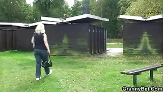 Granny is banged in an obstacle public area