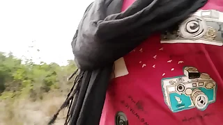 देसी लड़की ने जंगल में जाकर मंगल किया और फिर अपने यार को घर में बुलाकर चुदवाली