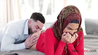 My Virgin StepSister In Hijab Fucked Maya Farrell
