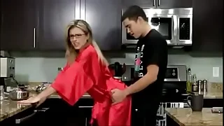 STEPMOMXXXXCOMStepmom  Stepson Unexpected Breakfast