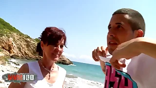 Joycelina a grownup analfucked outdoor