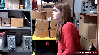 Teen shoplifter gets her pussy fucked unconnected with LP officeholder