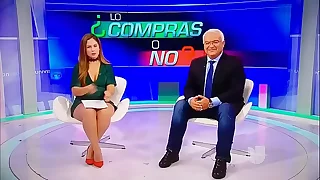 Ana Caty Hernández Goribuena En Minivestido Verde Piernona  YouTube 720p