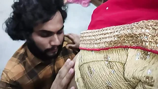 Red half saree omphalos lick concern