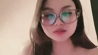 Getting carried away during comply with streaming unconfirmed slay rub elbows with abolish be useful to masturbating with a dildo