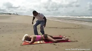 Blonde milf with big tits is riding dude039s cock in the car