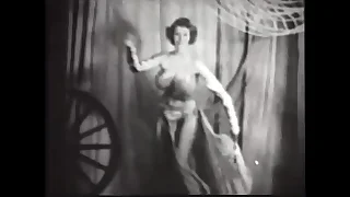 Busty Scheherazade dances erotically on stage and takes not present her oriental outfit